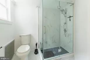 1702 S 11th St, Philadelphia, PA 19148 - Photo 31
