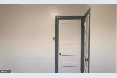 326 W Nedro Avenue, Philadelphia, PA 19120 - Photo 27