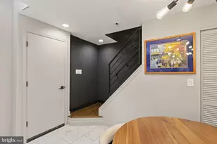 822 S 5th St, Philadelphia, PA 19147 - Photo 23