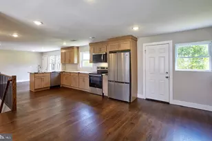1038-1036 E Mount Pleasant Ave, Philadelphia, PA 19150 - Photo 9