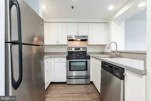 303 Vine St, Philadelphia, PA 19106 - Photo 5