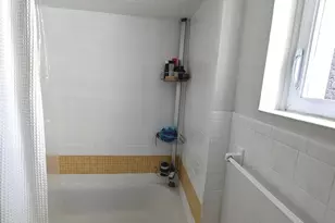 865 N Bambrey St, Philadelphia, PA 19130 - Photo 27