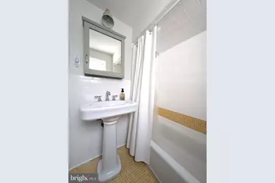 865 N Bambrey Street, Philadelphia, PA 19130 - Photo 25