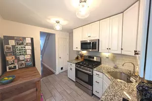865 N Bambrey St, Philadelphia, PA 19130 - Photo 13