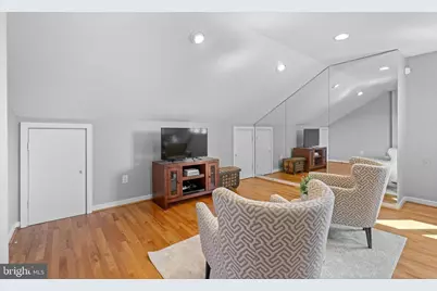 303 Spruce Street, Philadelphia, PA 19106 - Photo 21