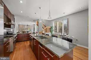303 Spruce St, Philadelphia, PA 19106 - Photo 9