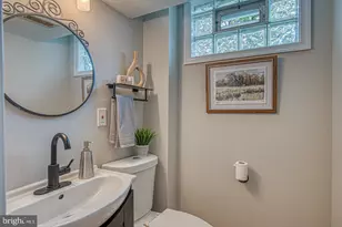 786 Hill Rd, Philadelphia, PA 19128 - Photo 25