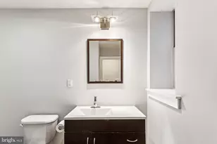 1418 Christian St, Philadelphia, PA 19146 - Photo 11
