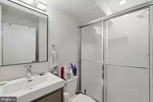 1958 N 8th St, Philadelphia, PA 19122 - Photo 17