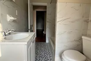 7300 Boyer St, Philadelphia, PA 19119 - Photo 9