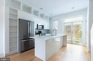 936 N Leithgow St, Philadelphia, PA 19123 - Photo 11