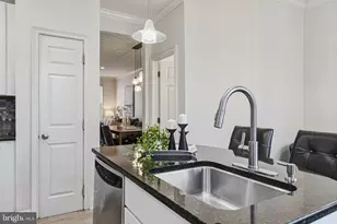 203 Surgeon Generals Ct, Philadelphia, PA 19146 - Photo 15