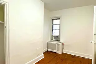 2127 Tasker St, Philadelphia, PA 19145 - Photo 5