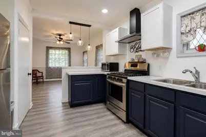 427 Hartel Avenue, Philadelphia, PA 19111 - Photo 29