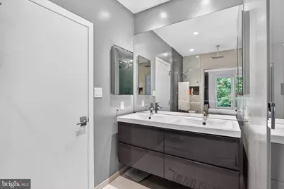 608 S 16th Street, Philadelphia, PA 19146 - Photo 35