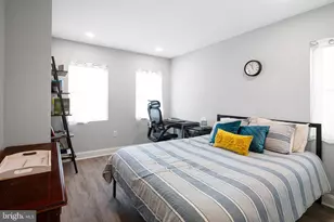 1920 Pierce St, Philadelphia, PA 19145 - Photo 9