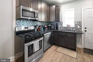 1920 Pierce St, Philadelphia, PA 19145 - Photo 5