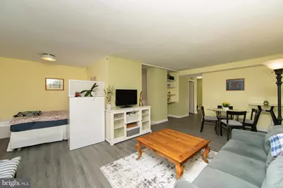 604 S Washington Square #306, Philadelphia, PA 19106 - Photo 17
