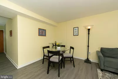 604 S Washington Square #306, Philadelphia, PA 19106 - Photo 25