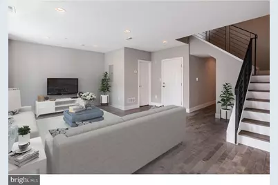 910 N 16th Street #C, Philadelphia, PA 19130 - Photo 3