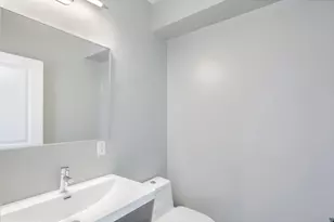 910 N 16th St, Philadelphia, PA 19130 - Photo 9