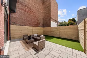 2121 E Sergeant St, Philadelphia, PA 19125 - Photo 39