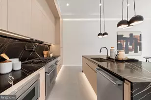 2121 E Sergeant St, Philadelphia, PA 19125 - Photo 21