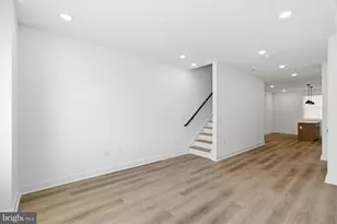 617 W Cumberland St, Philadelphia, PA 19133 - Photo 11