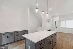 2219 N Hope St, Philadelphia, PA 19133 - Photo 3