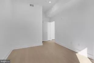 1731 Tilghman St, Philadelphia, PA 19122 - Photo 15