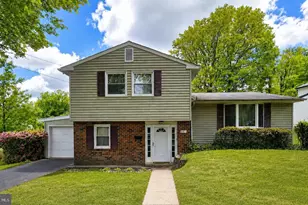 601 Sharon Ln, Philadelphia, PA 19115 - Photo 1