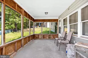 601 Sharon Ln, Philadelphia, PA 19115 - Photo 13