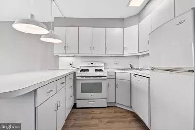 2401 Pennsylvania Avenue #6A6, Philadelphia, PA 19130 - Photo 15