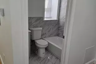 2102 Reed St, Philadelphia, PA 19146 - Photo 9