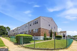10751 E Keswick Rd, Philadelphia, PA 19154 - Photo 3