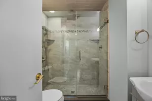 2135 Walnut St, Philadelphia, PA 19103 - Photo 25
