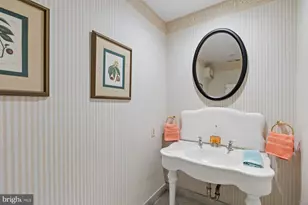 1629 Locust St, Philadelphia, PA 19103 - Photo 13