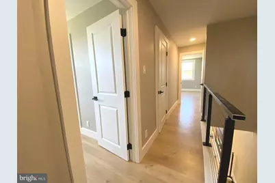 1030 E Sedgwick Street, Philadelphia, PA 19150 - Photo 9