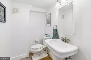 314 Brown St, Philadelphia, PA 19123 - Photo 35
