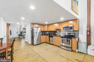 314 Brown St, Philadelphia, PA 19123 - Photo 13