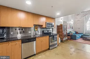 314 Brown St, Philadelphia, PA 19123 - Photo 17