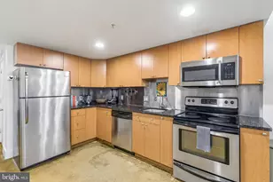 314 Brown St, Philadelphia, PA 19123 - Photo 15