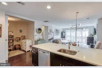 600 S 24th Street #304, Philadelphia, PA 19146 - Photo 5