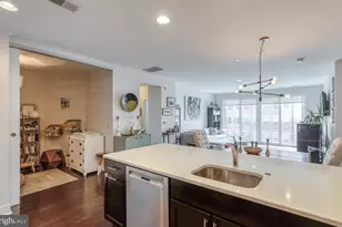 600 S 24th St, Philadelphia, PA 19146 - Photo 5
