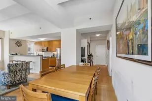 1425 Locust St, Philadelphia, PA 19102 - Photo 17