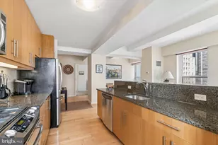 1425 Locust St, Philadelphia, PA 19102 - Photo 11