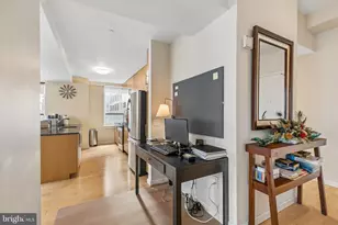 1425 Locust St, Philadelphia, PA 19102 - Photo 25