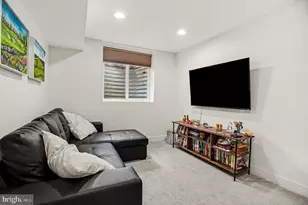 1617 Fitzwater St, Philadelphia, PA 19146 - Photo 21