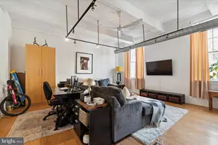 1637 Poplar St, Philadelphia, PA 19130 - Photo 3