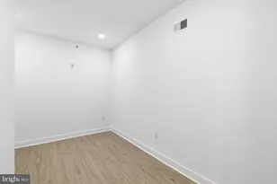 4021 Brown St, Philadelphia, PA 19104 - Photo 11